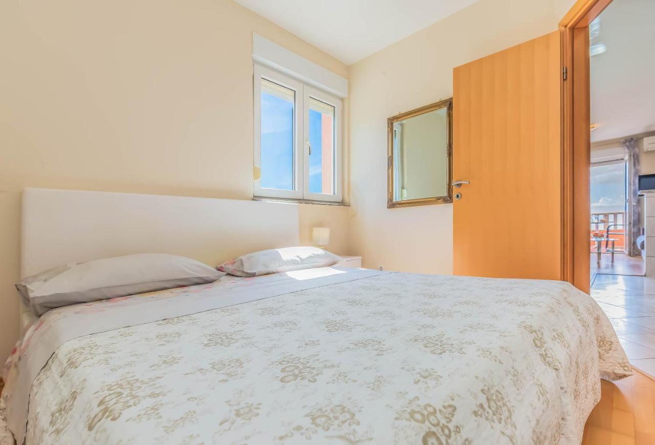 Blue Chill Apartments Duće エクステリア 写真